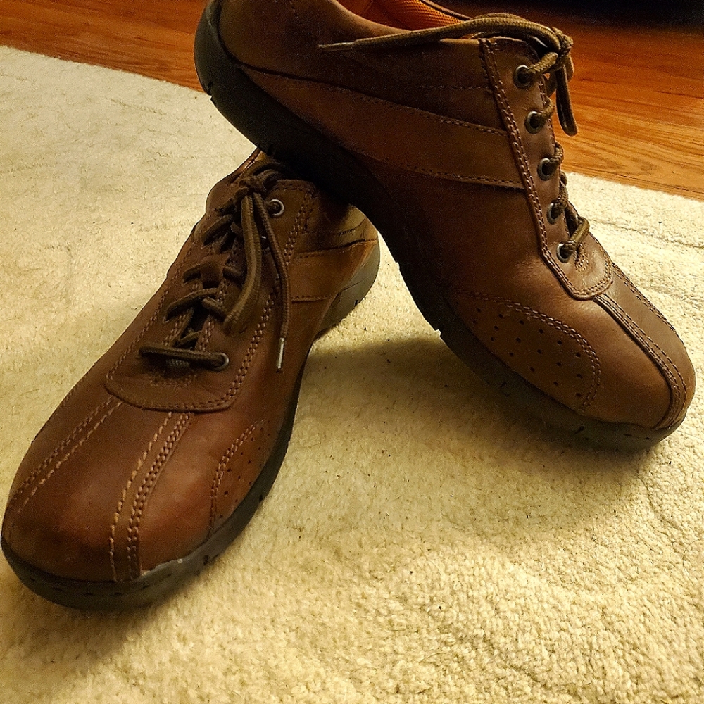 My Travel ~Mens Brown dress shoes size 10.5 Laced Up, Great Condition